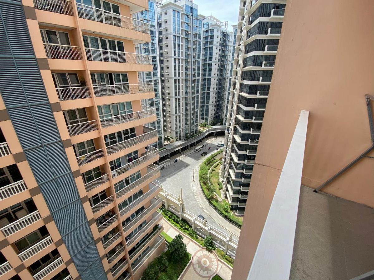 Spacious Condo In Venice Luxury Residences Taguig Exterior photo